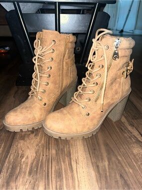 Lace-Up Chunky Heel Combat Boots in Tan